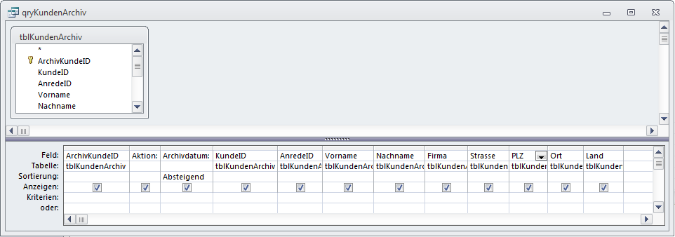 Die Abfrage qryKundenArchiv in der Entwurfsansicht