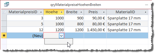 Beim Einfügen eines neuen Datensatzes, bei dem man zuvor mit F5 die Datensatzherkunft des Nachschlagefeldes aktualisiert hat, ist dieses leer.