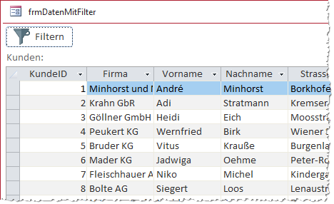 Das Ausgangsformular mit 100 Kundendatensätzen und der Schaltfläche zum Öffnen des Filterformulars